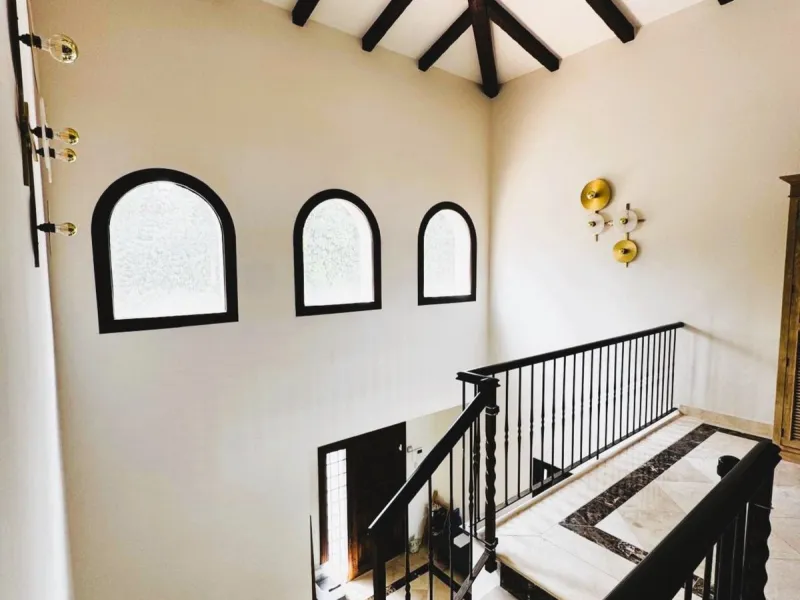 Recently Refurbished Villa from Scratch with Heated Pool and Sea Views in Ultra Central Marbella Location.
