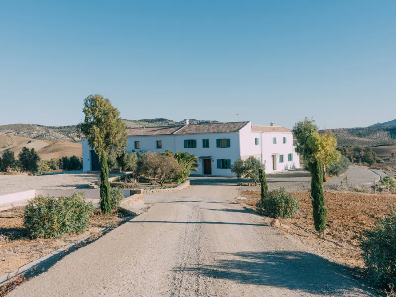 Set on a vast 270,000 m² estate near Ardales and the popular Caminito del Rey, this stunning cortijo blends recent renovations with preserved traditional features—thick stone walls, wooden beams, and classic doors—offering comfort without compromising cha