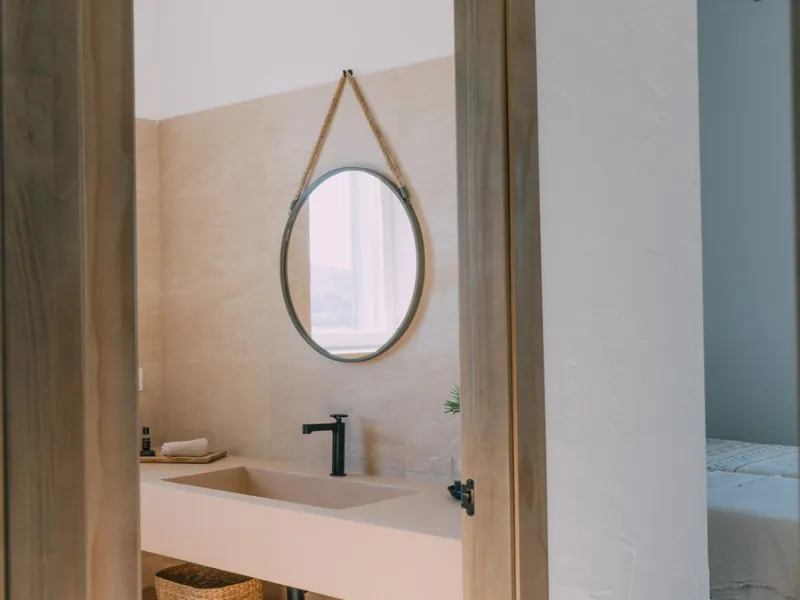 Set on a vast 270,000 m² estate near Ardales and the popular Caminito del Rey, this stunning cortijo blends recent renovations with preserved traditional features—thick stone walls, wooden beams, and classic doors—offering comfort without compromising cha