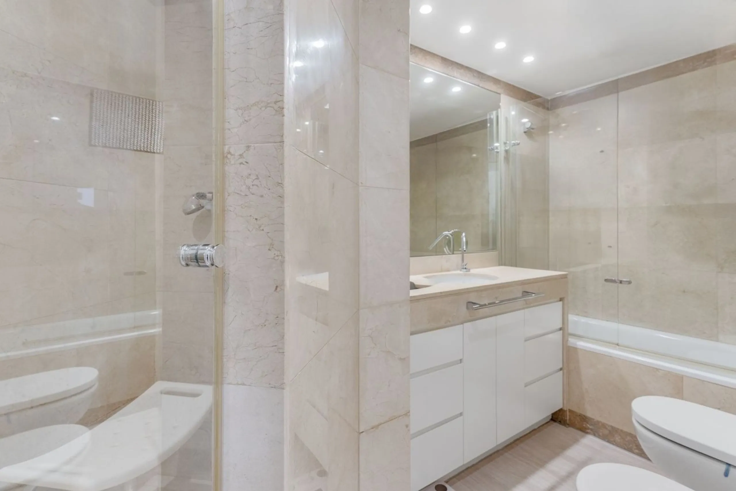 Exclusive bright apartment with sea views in Diagonal Mar, Barcelona