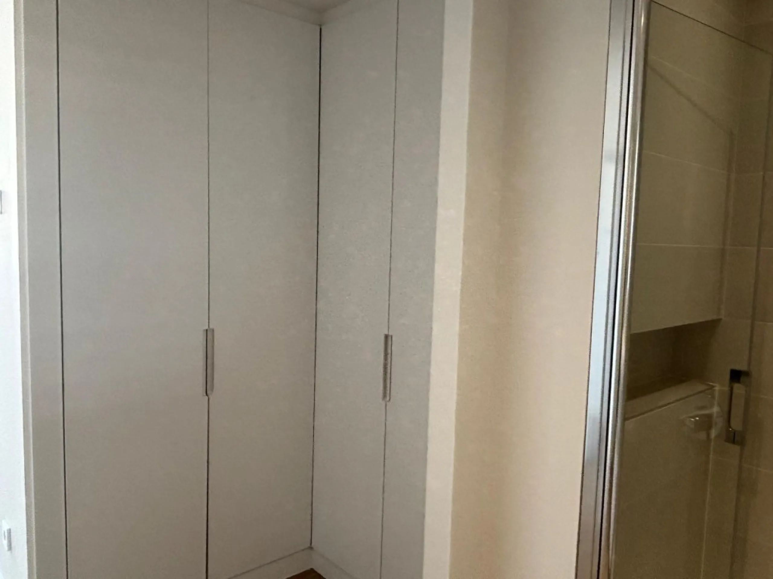 Apartment - Middle Floor Apartment в продаже в Fuengirola, Málaga. В доме 2 спален и 2 ванных комнат. Площадь дома 150 м²