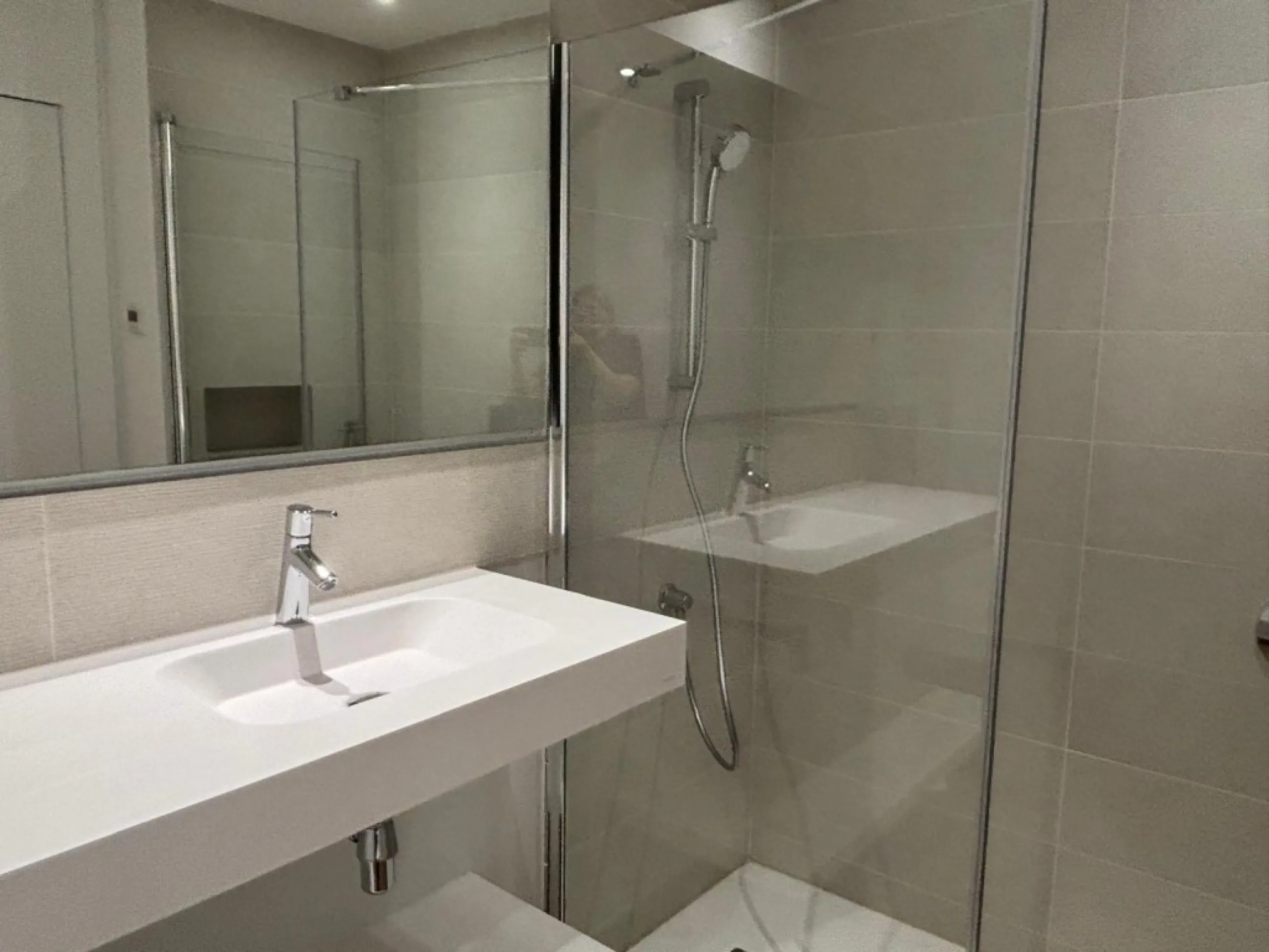 Apartment - Middle Floor Apartment в продаже в Fuengirola, Málaga. В доме 2 спален и 2 ванных комнат. Площадь дома 150 м²