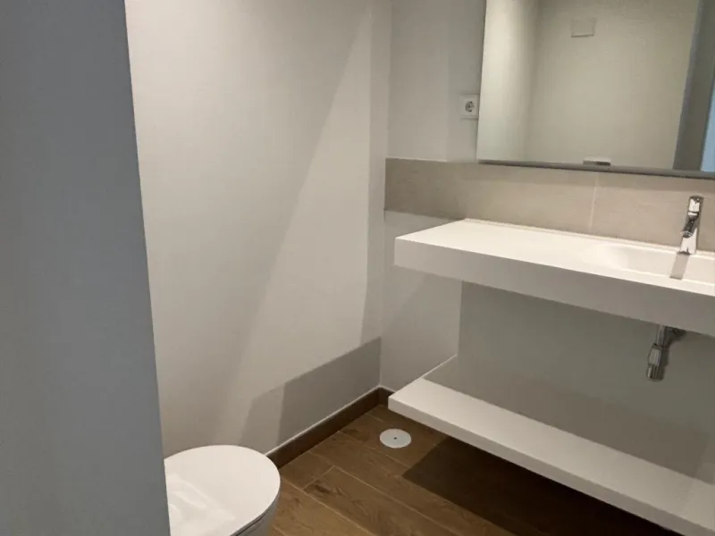 Apartment - Middle Floor Apartment в продаже в Fuengirola, Málaga. В доме 2 спален и 2 ванных комнат. Площадь дома 150 м²