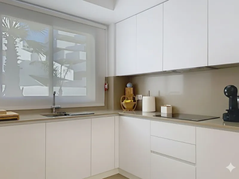 Located in Las Mesas, one of the most sought-after and rapidly expanding residential areas in the city of Estepona, this elegant elevated ground floor apartment combines contemporary design, comfort, and a privileged location. Just a 10-minute walk from t