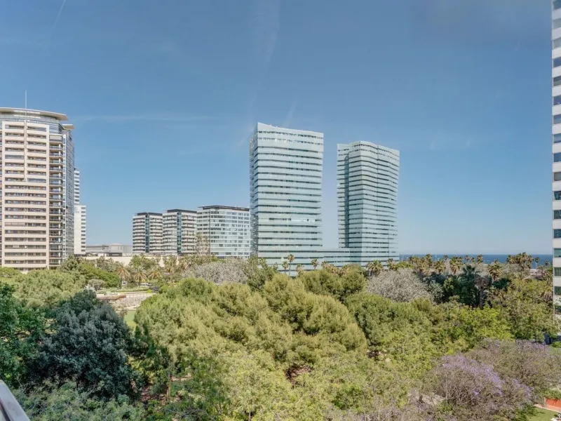 Exclusive bright apartment with sea views in Diagonal Mar, Barcelona