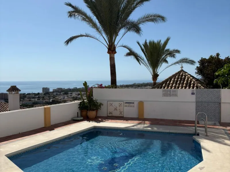 Apartment - Penthouse в продаже в Mijas, Málaga. В доме 3 спален и 2 ванных комнат. Площадь дома 115 м²