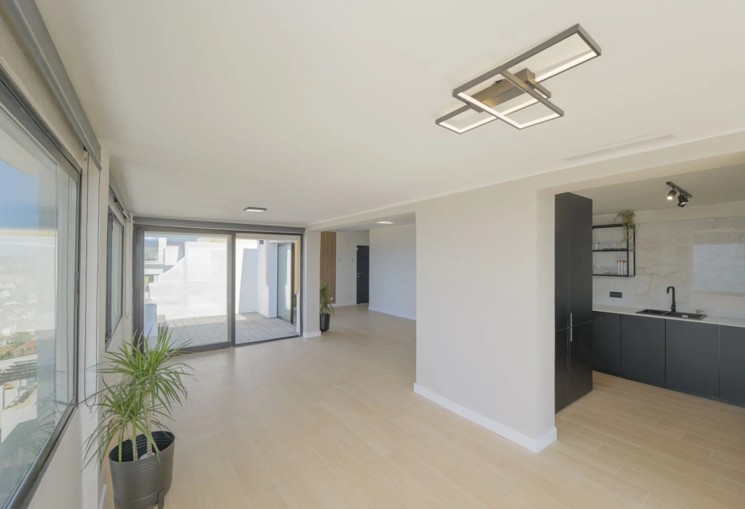 Apartment - Penthouse в продаже в Mijas, Málaga. В доме 3 спален и 2 ванных комнат. Площадь дома 115 м²