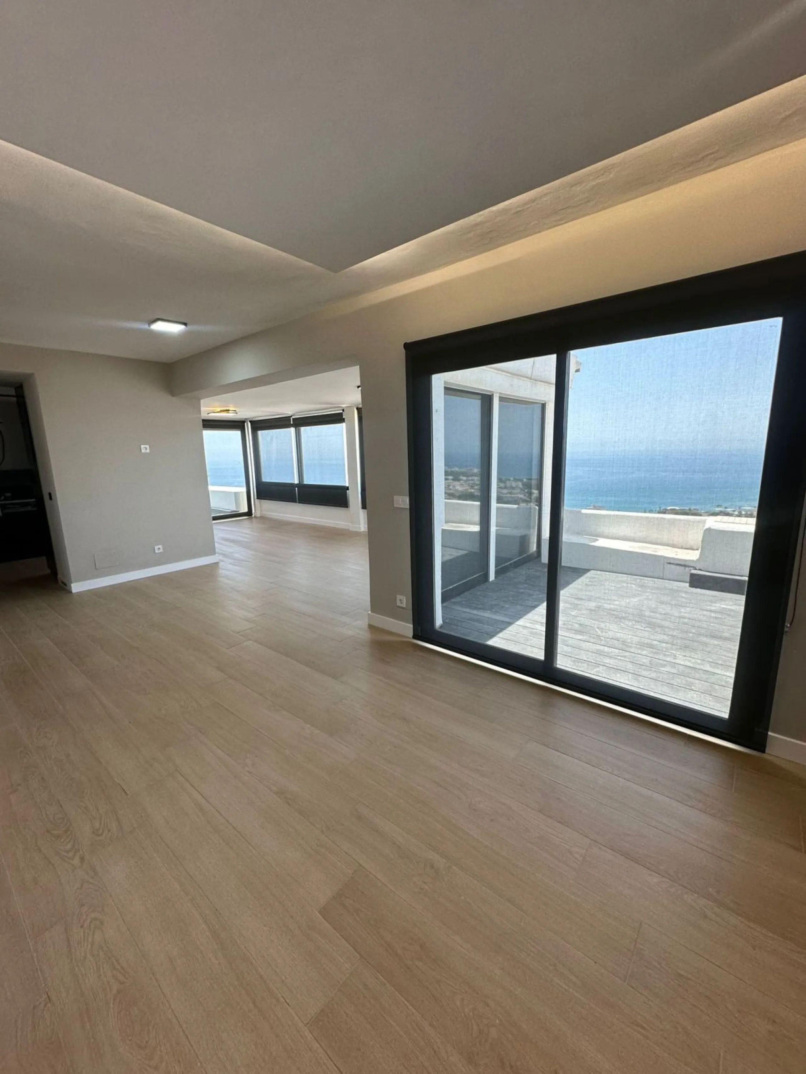 Apartment - Penthouse в продаже в Mijas, Málaga. В доме 3 спален и 2 ванных комнат. Площадь дома 115 м²