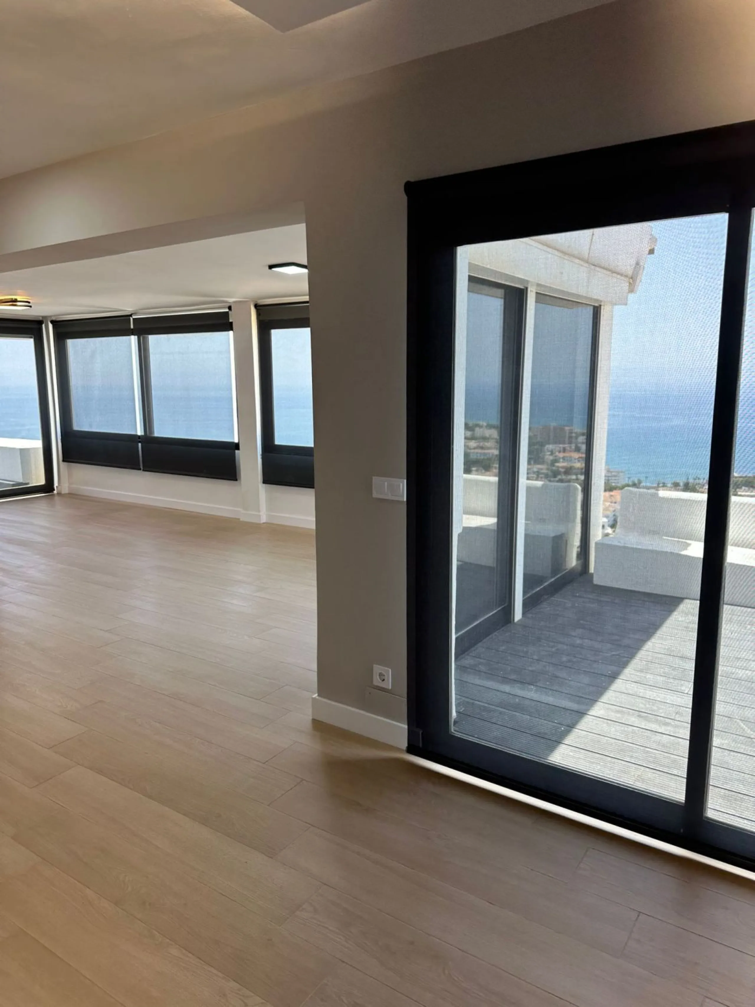 Apartment - Penthouse в продаже в Mijas, Málaga. В доме 3 спален и 2 ванных комнат. Площадь дома 115 м²
