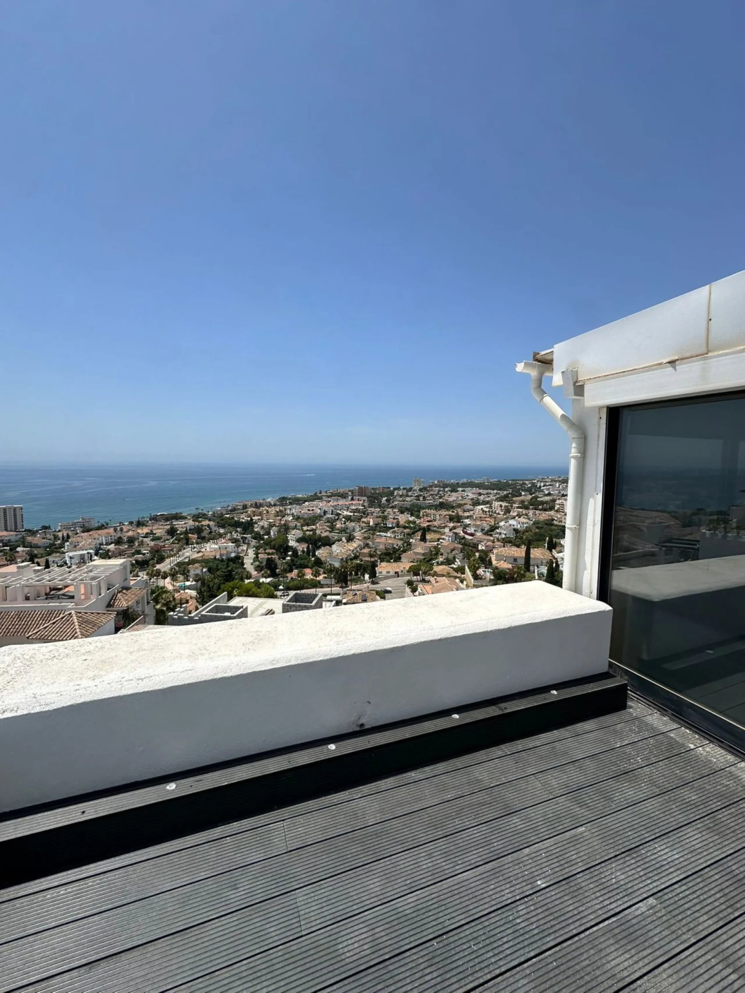 Apartment - Penthouse в продаже в Mijas, Málaga. В доме 3 спален и 2 ванных комнат. Площадь дома 115 м²
