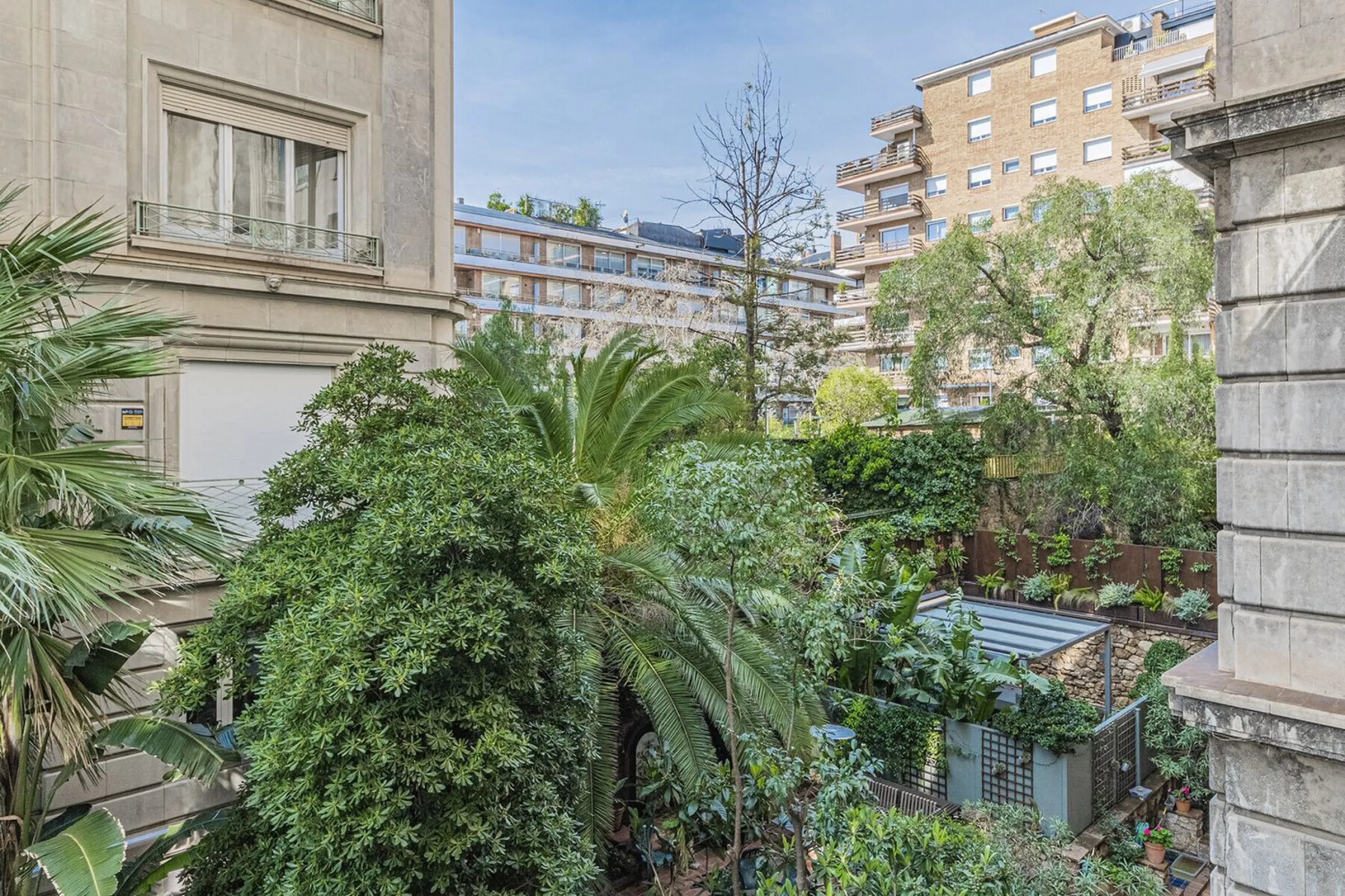 Luxury Renovated Apartment with Four Suites in Sant Gervasi-Galvany, Barcelona
