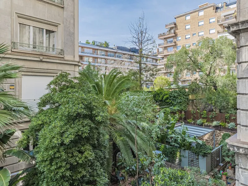Luxury Renovated Apartment with Four Suites in Sant Gervasi-Galvany, Barcelona