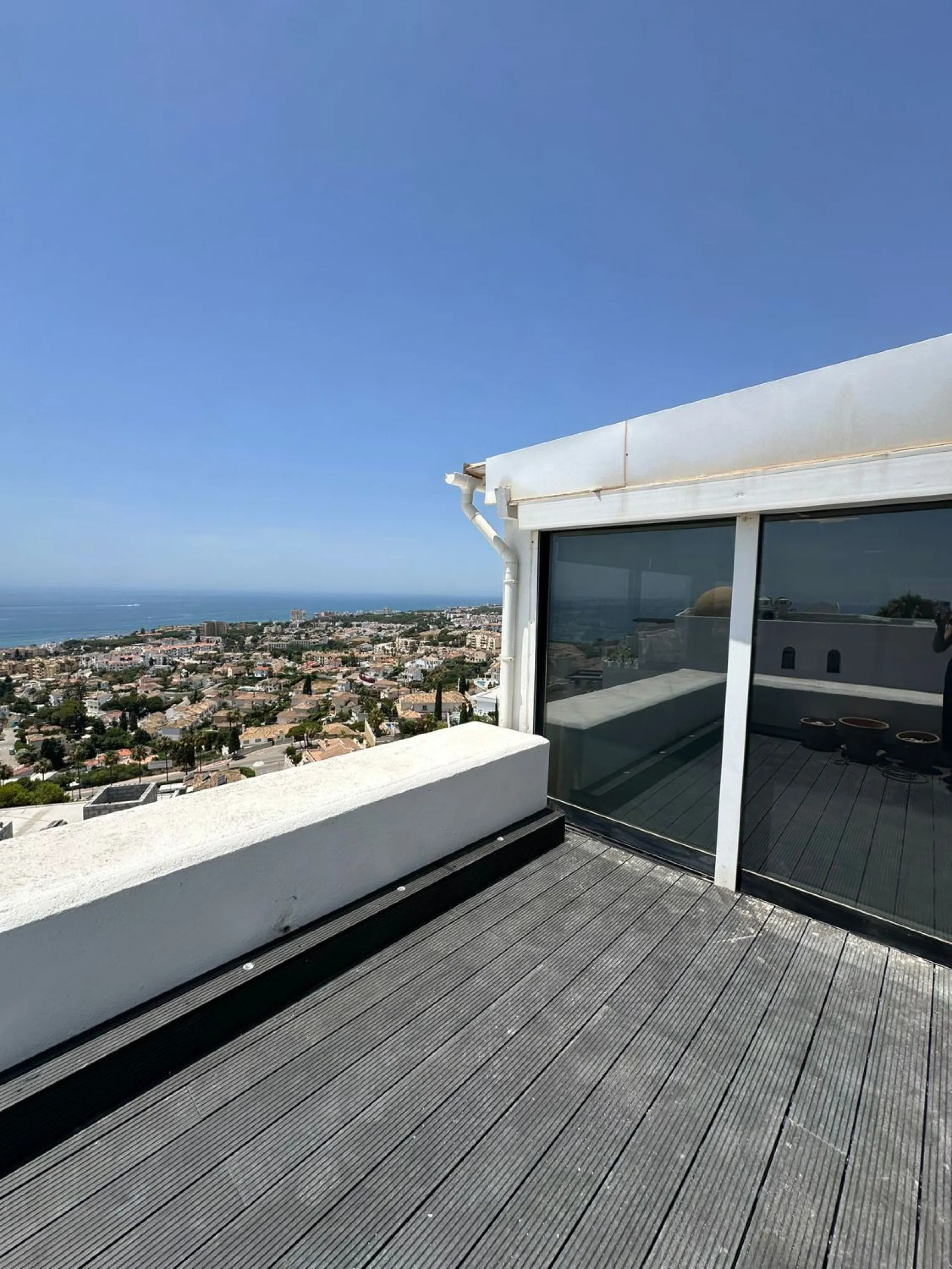 Apartment - Penthouse в продаже в Mijas, Málaga. В доме 3 спален и 2 ванных комнат. Площадь дома 115 м²