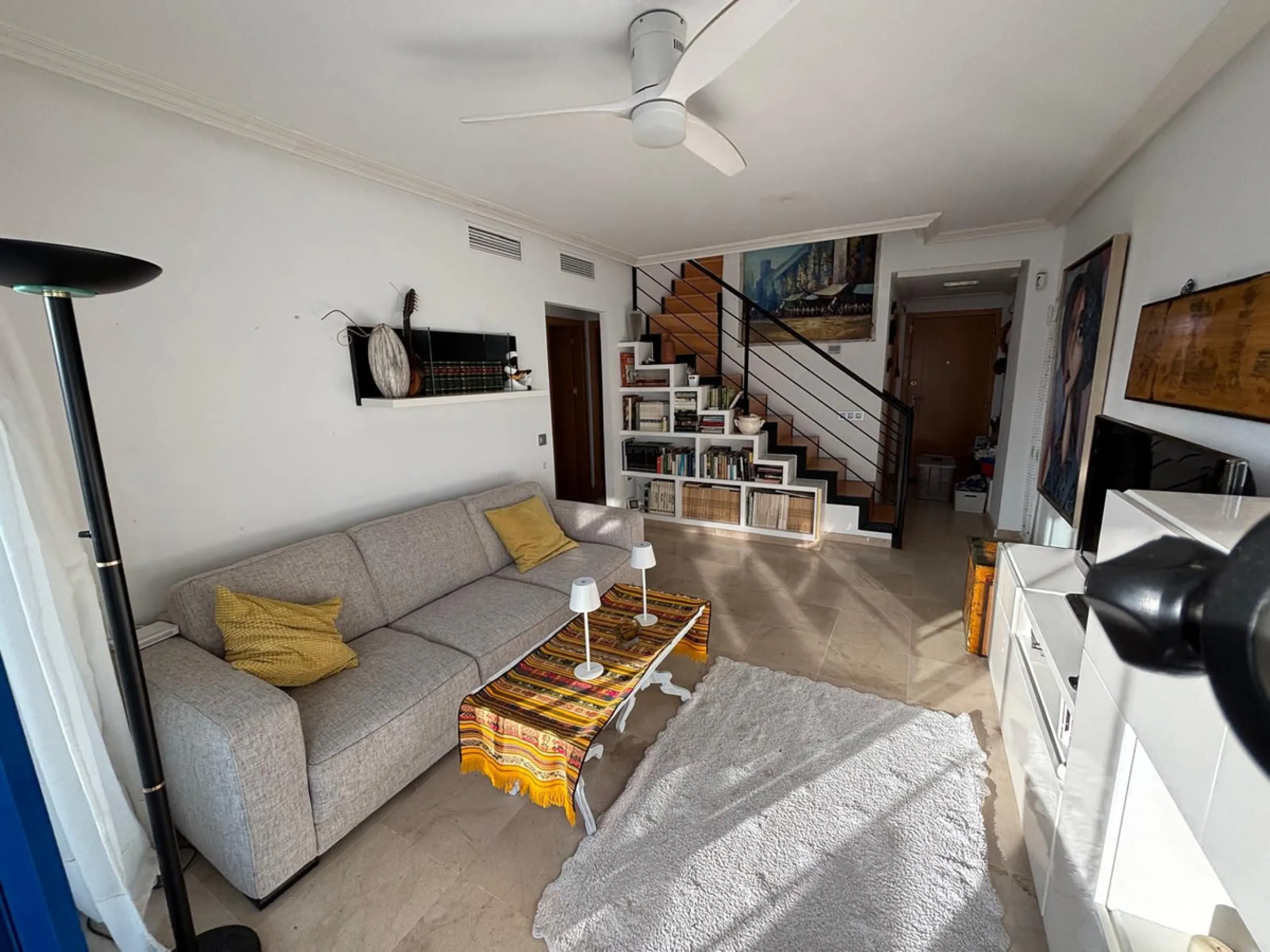 Frontline top floor duplex apartment located on the beach of El Peñoncillo in Torrox-Costa with direct access to the sea.