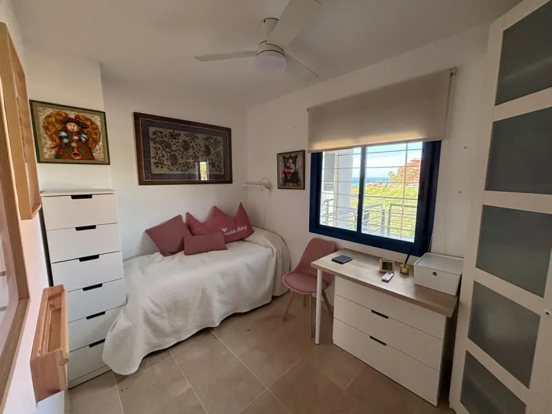 Frontline top floor duplex apartment located on the beach of El Peñoncillo in Torrox-Costa with direct access to the sea.