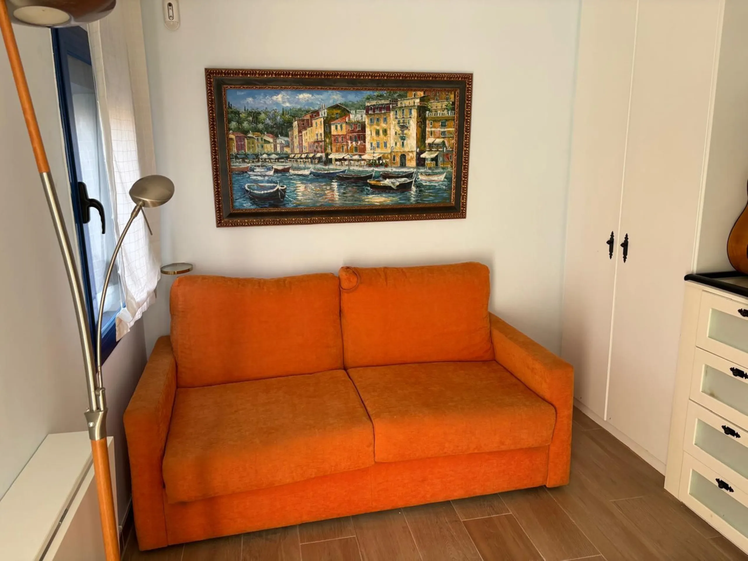 Frontline top floor duplex apartment located on the beach of El Peñoncillo in Torrox-Costa with direct access to the sea.
