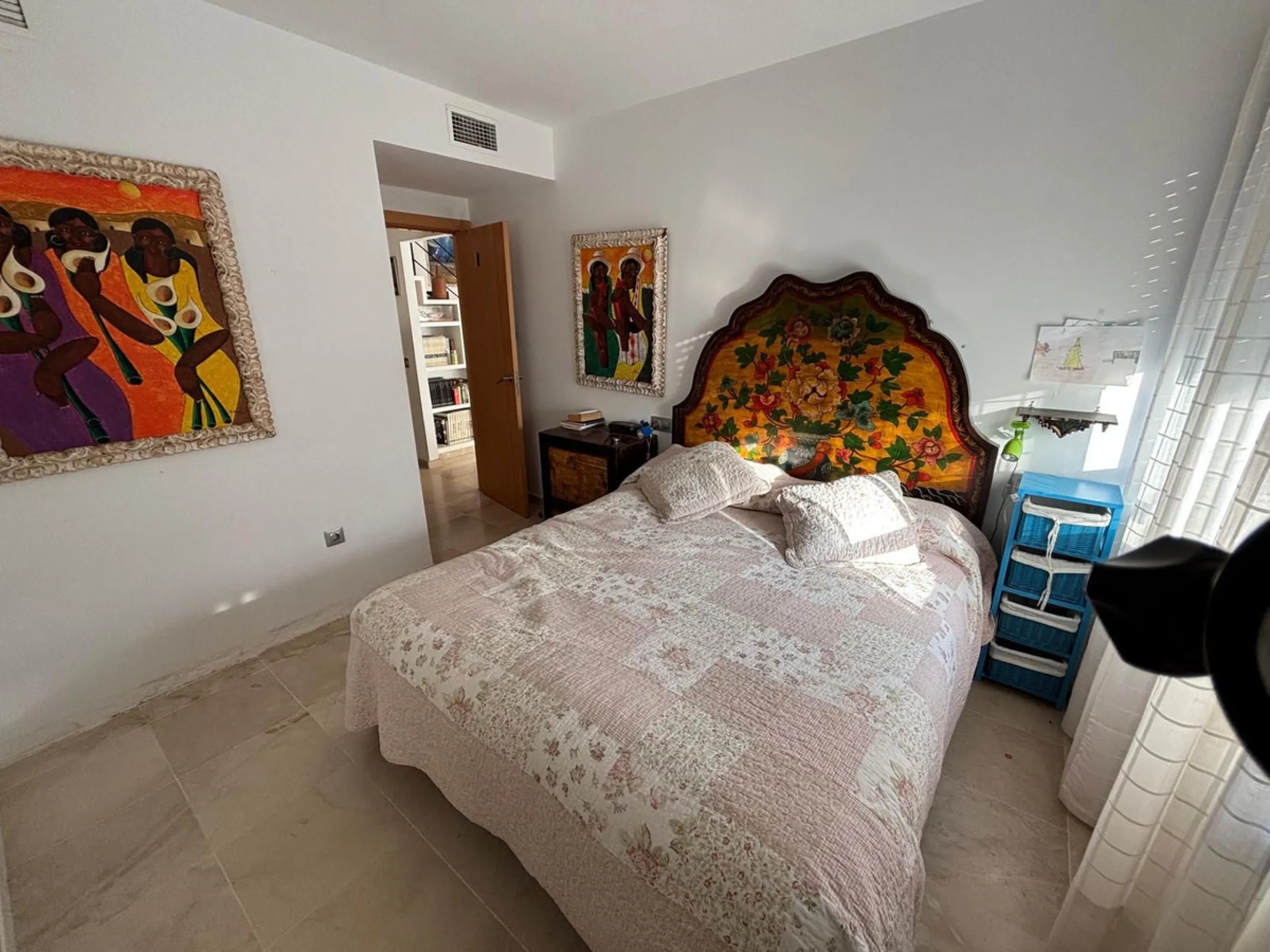 Frontline top floor duplex apartment located on the beach of El Peñoncillo in Torrox-Costa with direct access to the sea.
