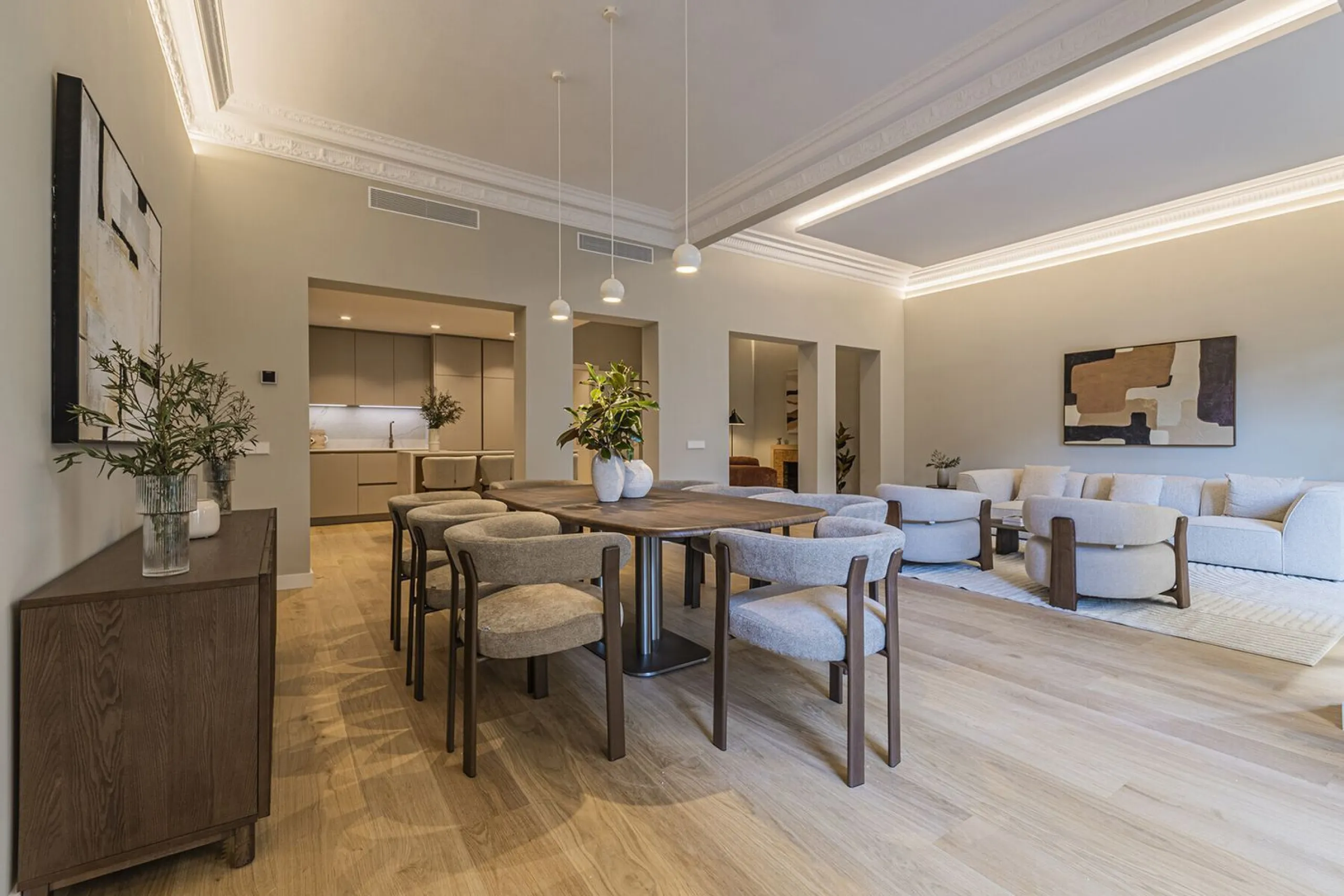 Luxury Renovated Apartment with Four Suites in Sant Gervasi-Galvany, Barcelona