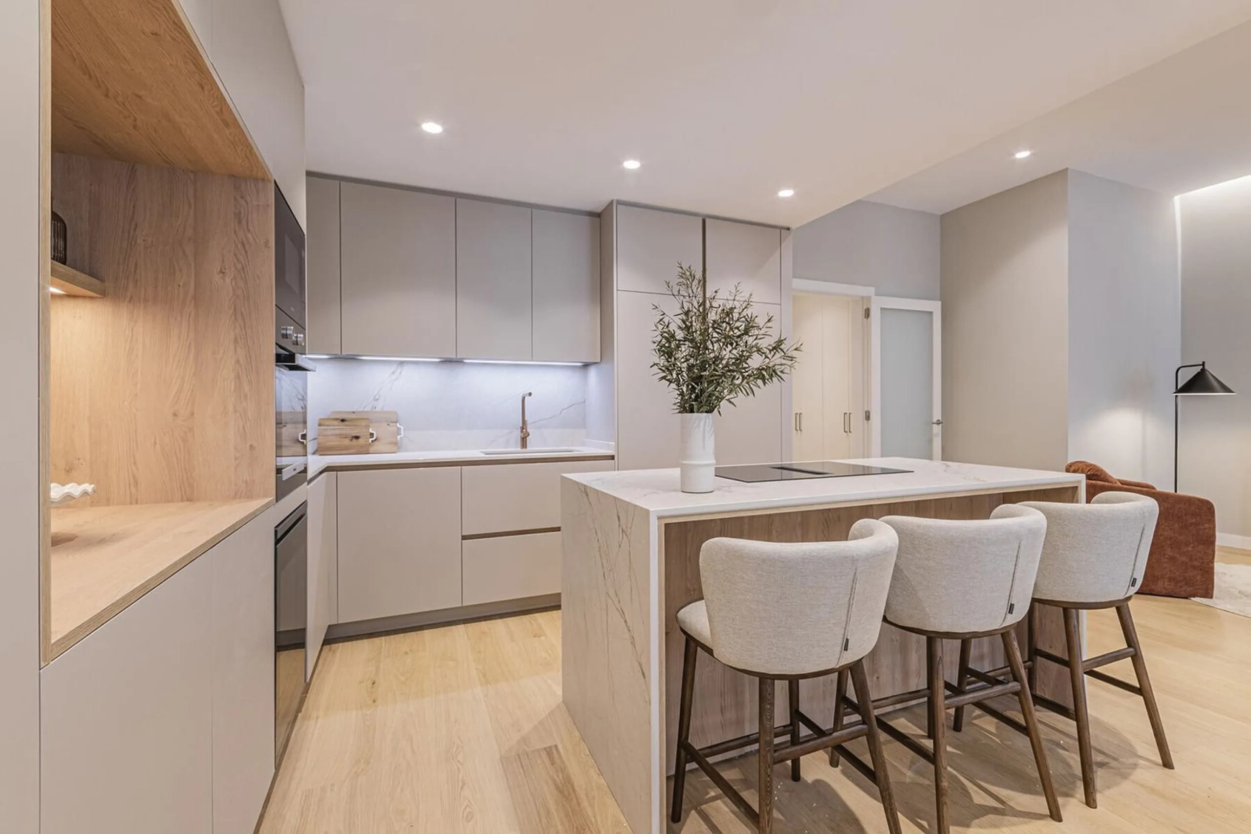 Luxury Renovated Apartment with Four Suites in Sant Gervasi-Galvany, Barcelona