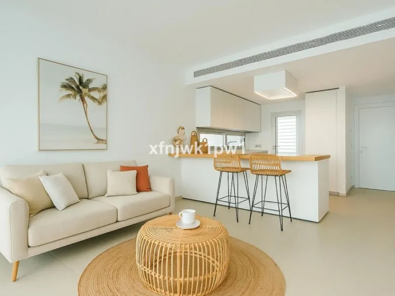 This magnificent penthouse has a total of 239 m2 built area, distributed across 85 m2 of living space, a 34 m2 terrace, and a 120 m2 solarium. It also includes two large parking spaces and a storage room, included in the price.