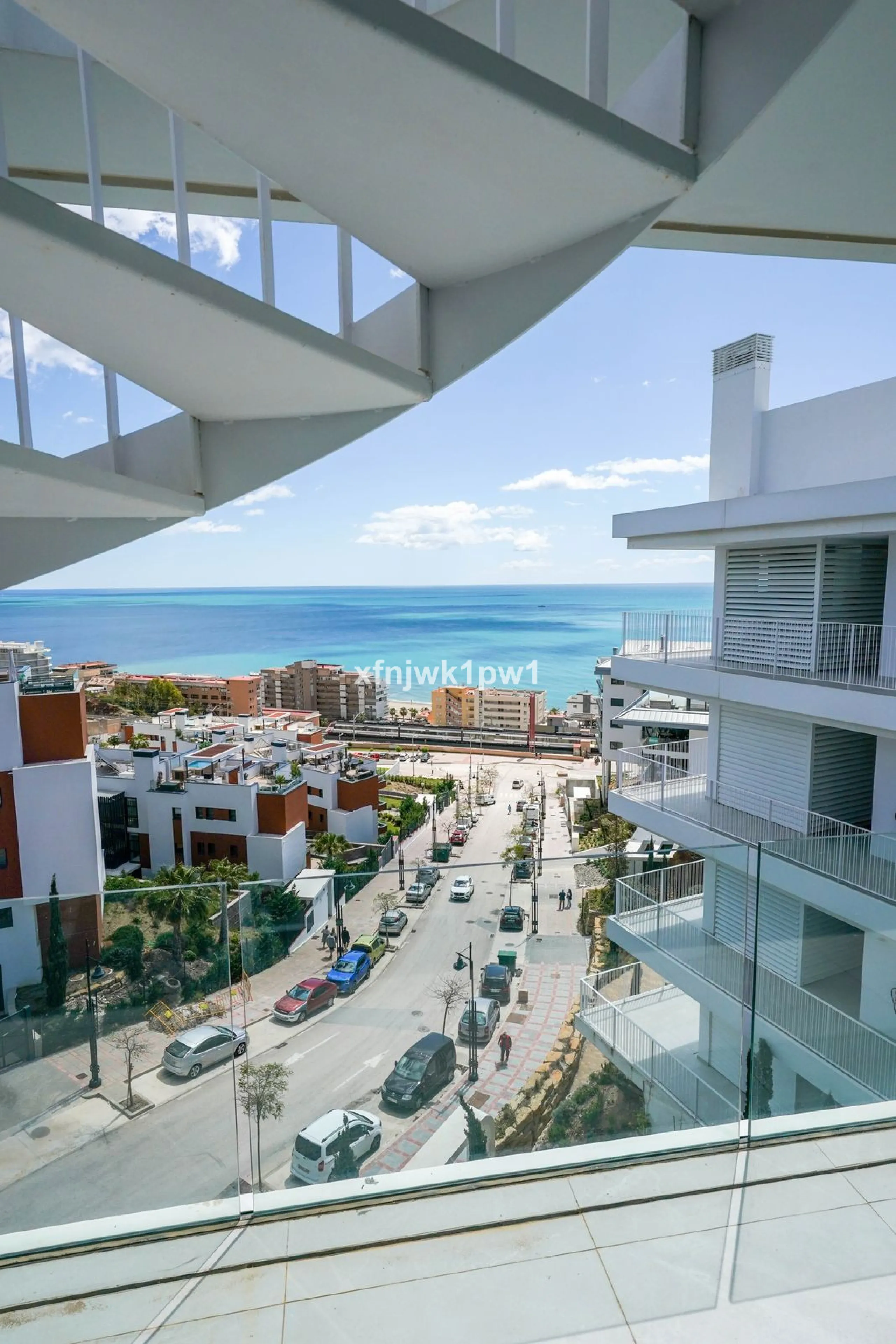 This magnificent penthouse has a total of 239 m2 built area, distributed across 85 m2 of living space, a 34 m2 terrace, and a 120 m2 solarium. It also includes two large parking spaces and a storage room, included in the price.