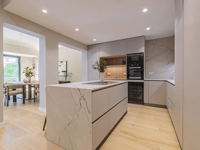 Luxury Renovated Apartment with Four Suites in Sant Gervasi-Galvany, Barcelona