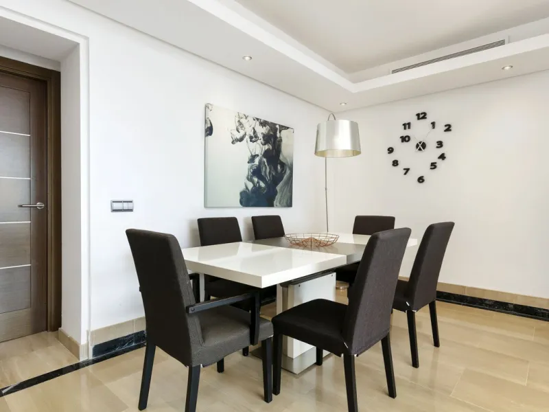 Stunning 3 bed duplex with private rooftop pool located in the exclusive beachfront urbanisation Bahia de la Plata.