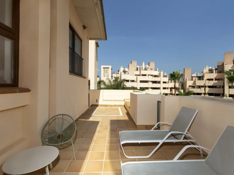 Stunning 3 bed duplex with private rooftop pool located in the exclusive beachfront urbanisation Bahia de la Plata.