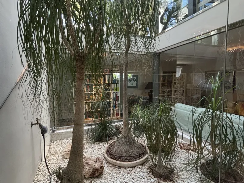 This stylish modern villa is located frontline to the golf course in the sought-after La Cala Golf Resort. With clean lines, large windows, and a sleek design, the property offers bright and open living spaces with stunning golf and mountain views and a r