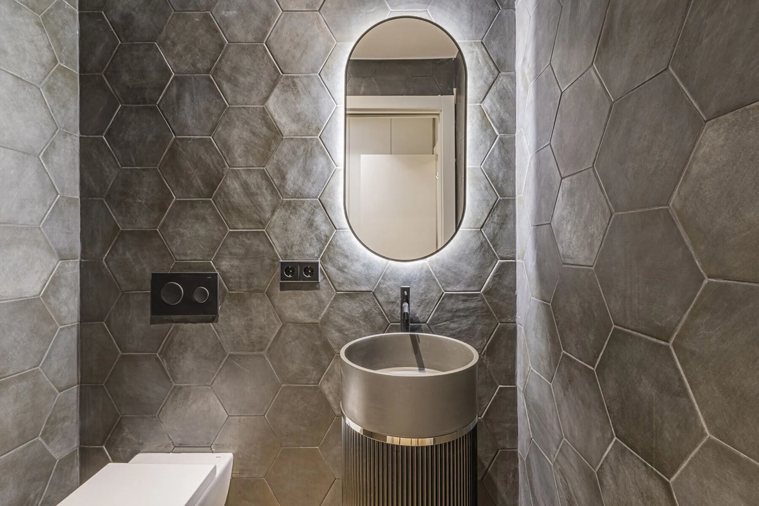 Luxury Renovated Apartment with Four Suites in Sant Gervasi-Galvany, Barcelona