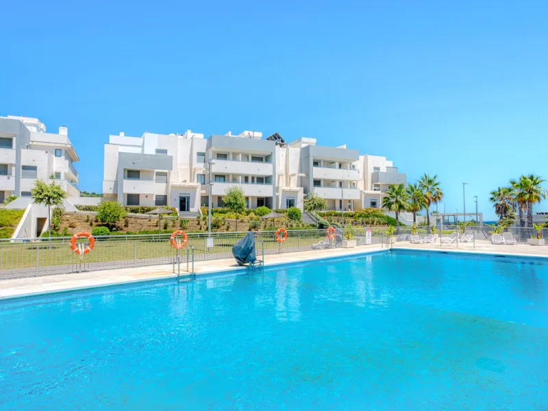 Modern 2-Bedroom Ground Floor Apartment with Sea Views in Estepona