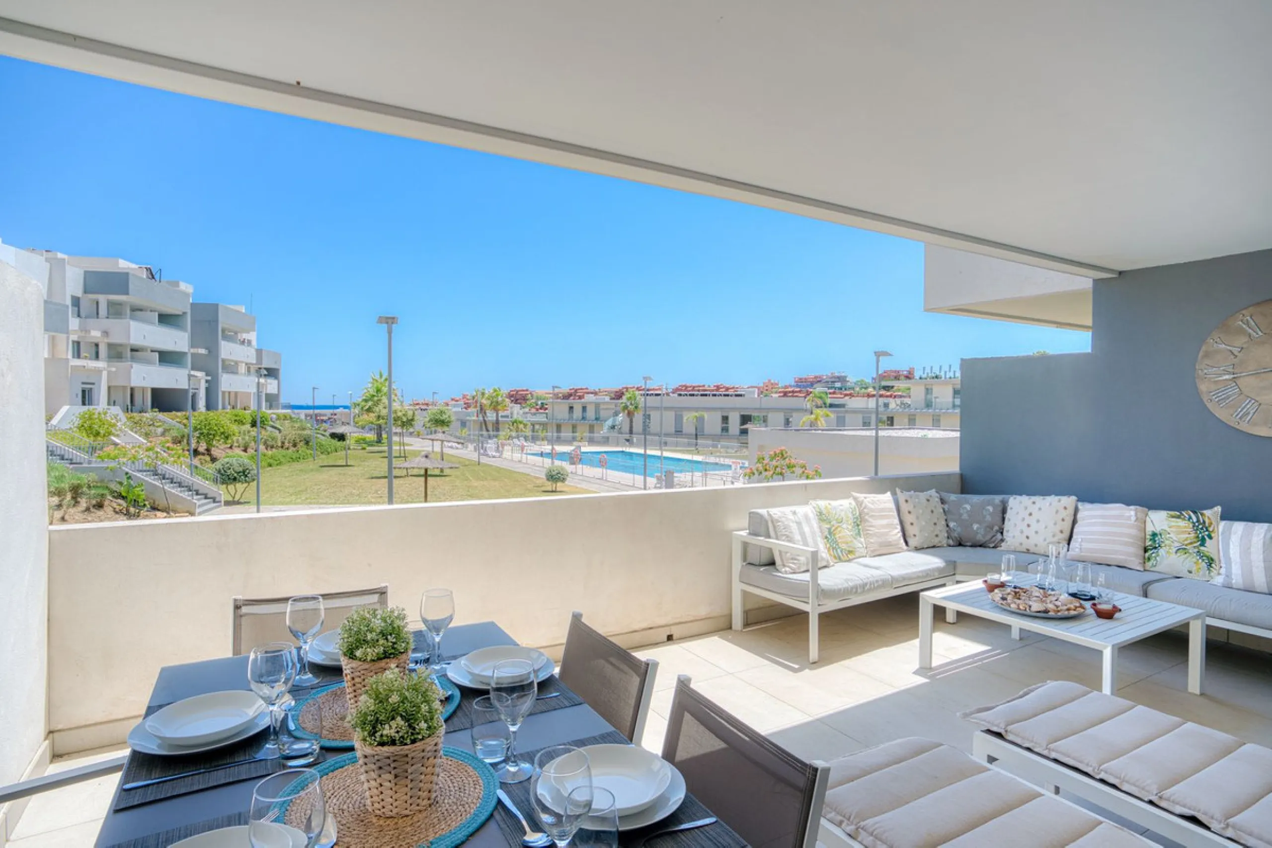 Modern 2-Bedroom Ground Floor Apartment with Sea Views in Estepona