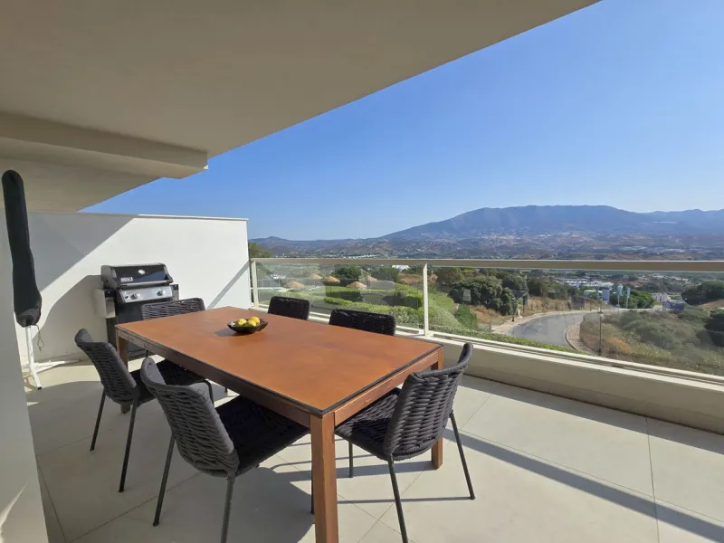 Stylish 3-Bed Corner Apartment with Panoramic Views in La Cala Golf