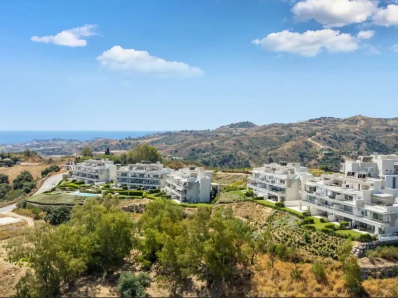 Stylish 3-Bed Corner Apartment with Panoramic Views in La Cala Golf