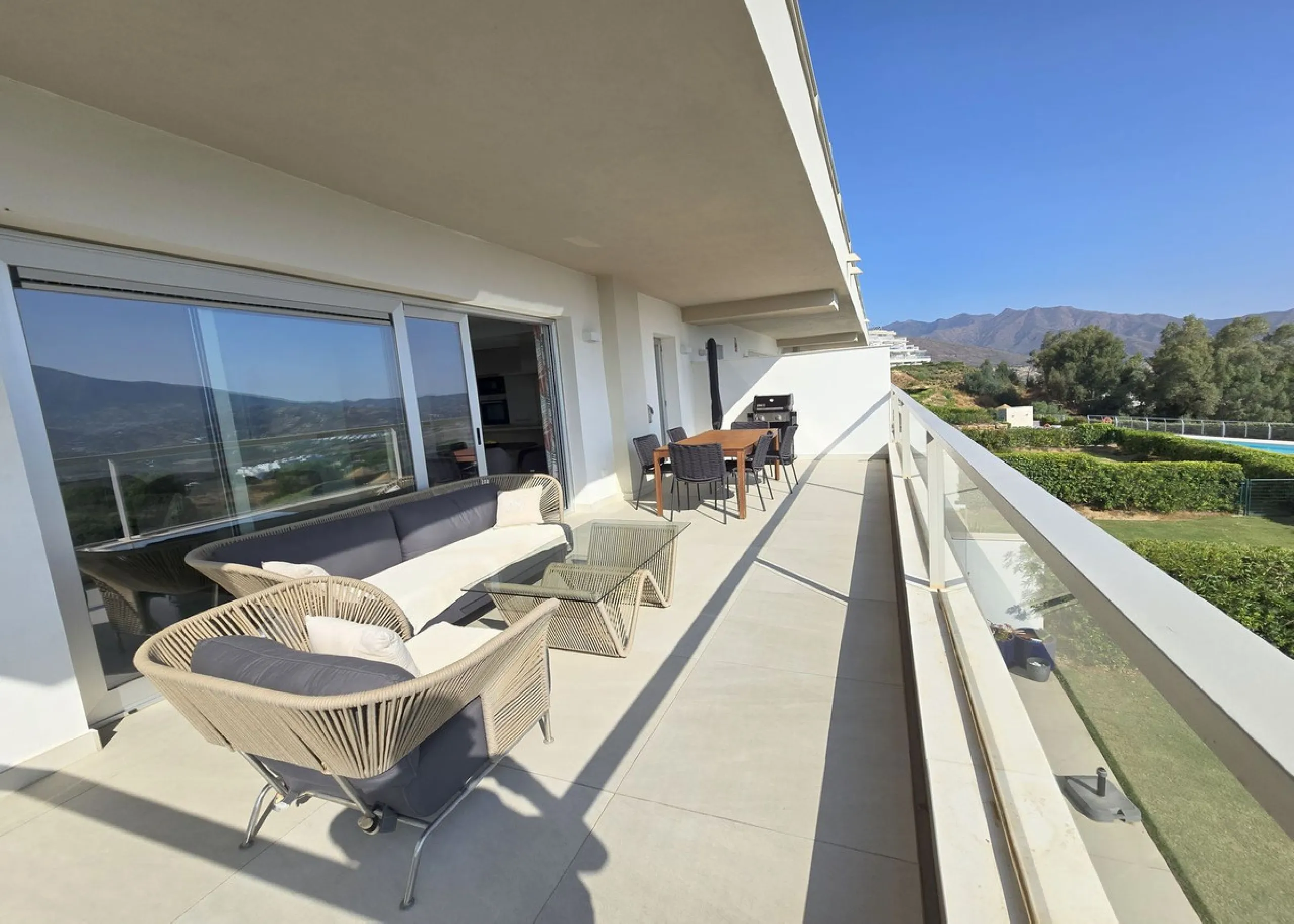Stylish 3-Bed Corner Apartment with Panoramic Views in La Cala Golf