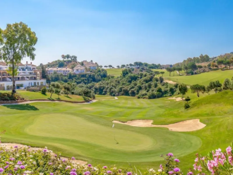 Stylish 3-Bed Corner Apartment with Panoramic Views in La Cala Golf