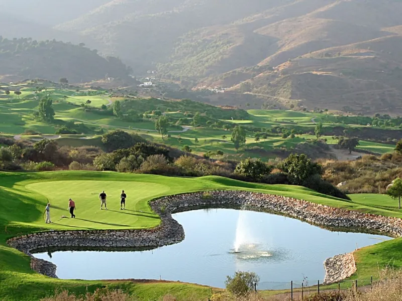 Stylish 3-Bed Corner Apartment with Panoramic Views in La Cala Golf