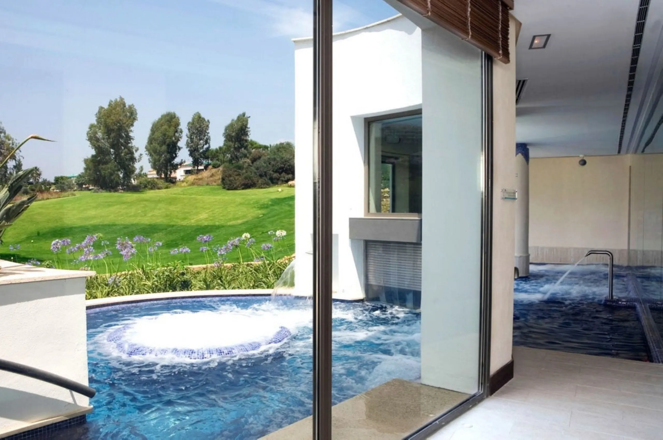 Stylish 3-Bed Corner Apartment with Panoramic Views in La Cala Golf
