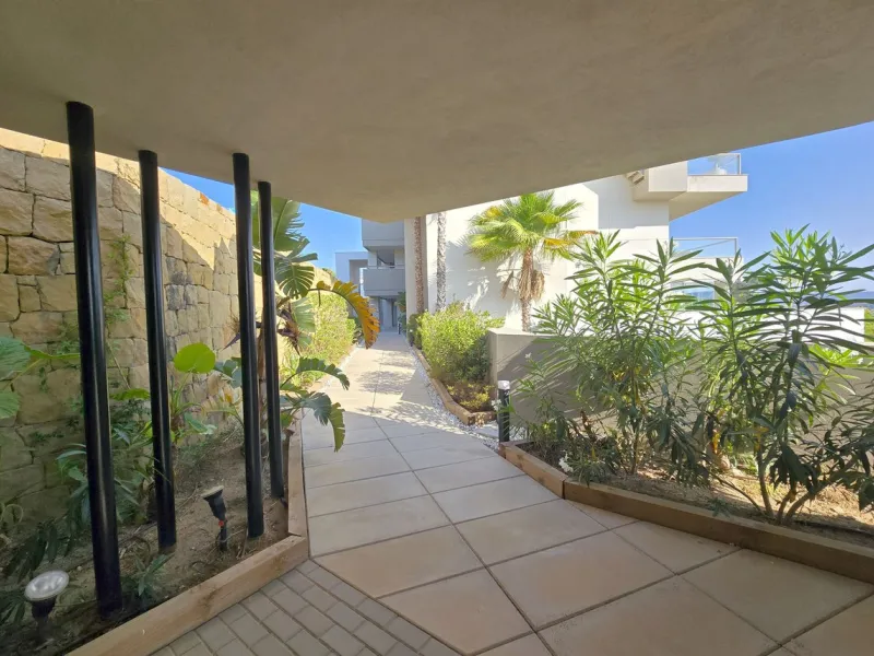 Stylish 3-Bed Corner Apartment with Panoramic Views in La Cala Golf