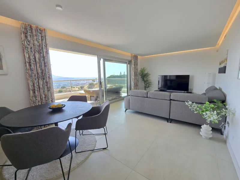 Stylish 3-Bed Corner Apartment with Panoramic Views in La Cala Golf