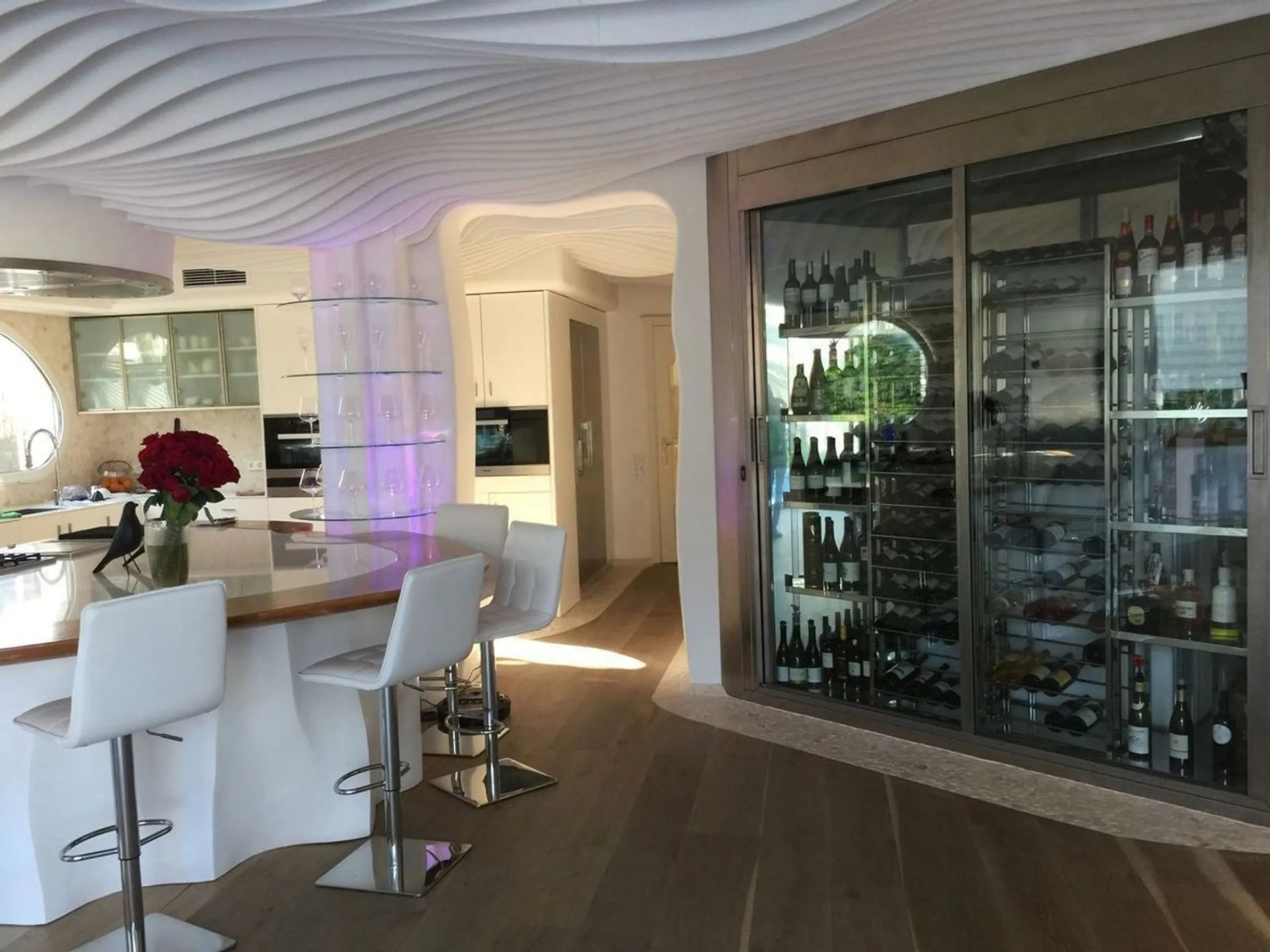 Exclusive contemporary villa near the sea in La Pineda, Castelldefels