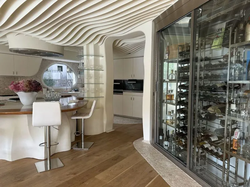 Exclusive contemporary villa near the sea in La Pineda, Castelldefels