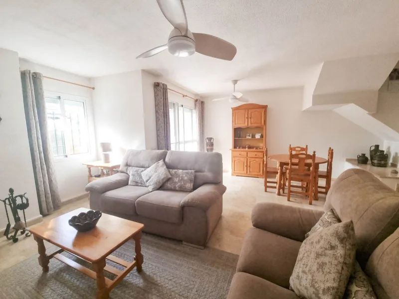 Discover this charming 3-bedroom townhouse located in Marina de Casares, one of the most pleasant and peaceful residential areas of Casares Playa. With a built area of 127 m² and an additional 91 m² of terraces, this home offers space, functionality, and 