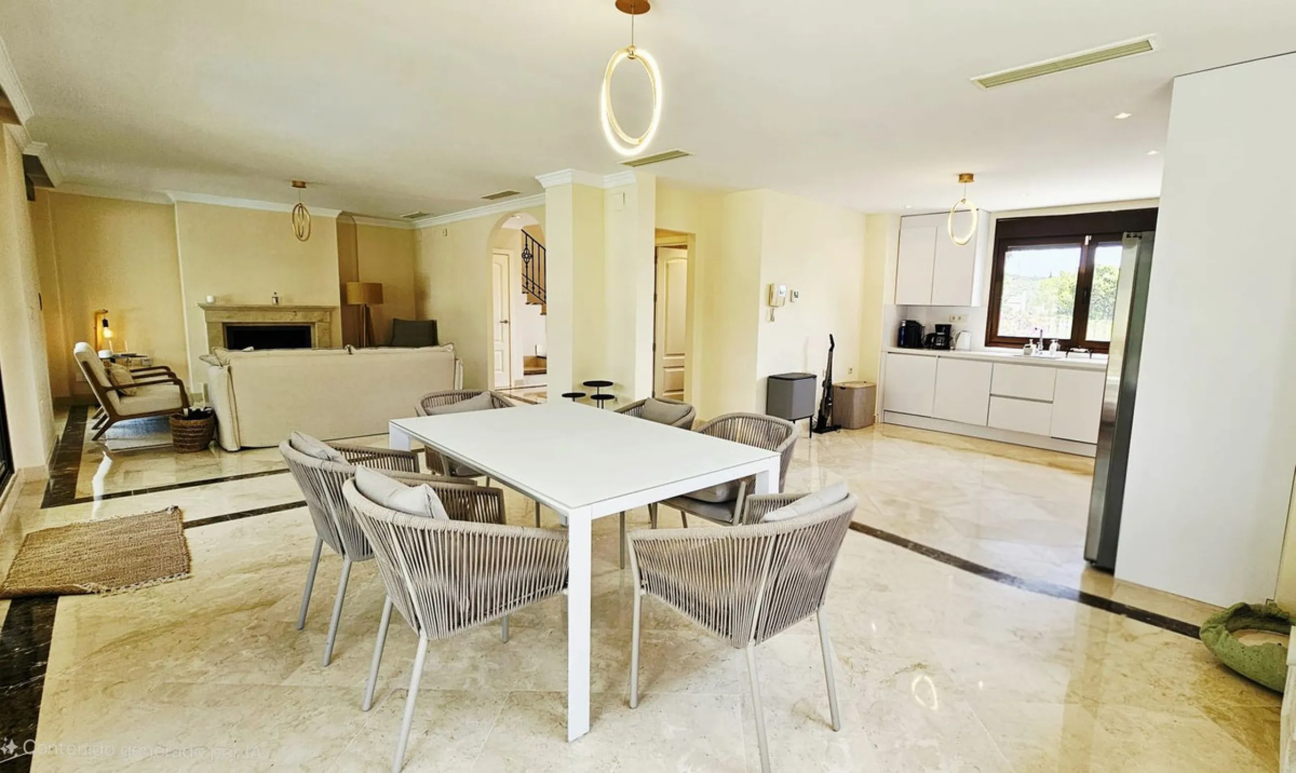 Exclusive villa in Azata Golf, Estepona – Spacious, bright and with private pool!!