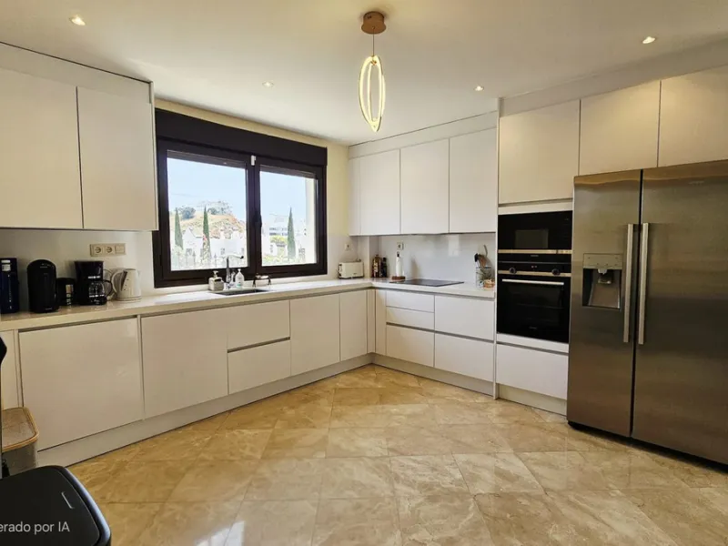 Exclusive villa in Azata Golf, Estepona – Spacious, bright and with private pool!!