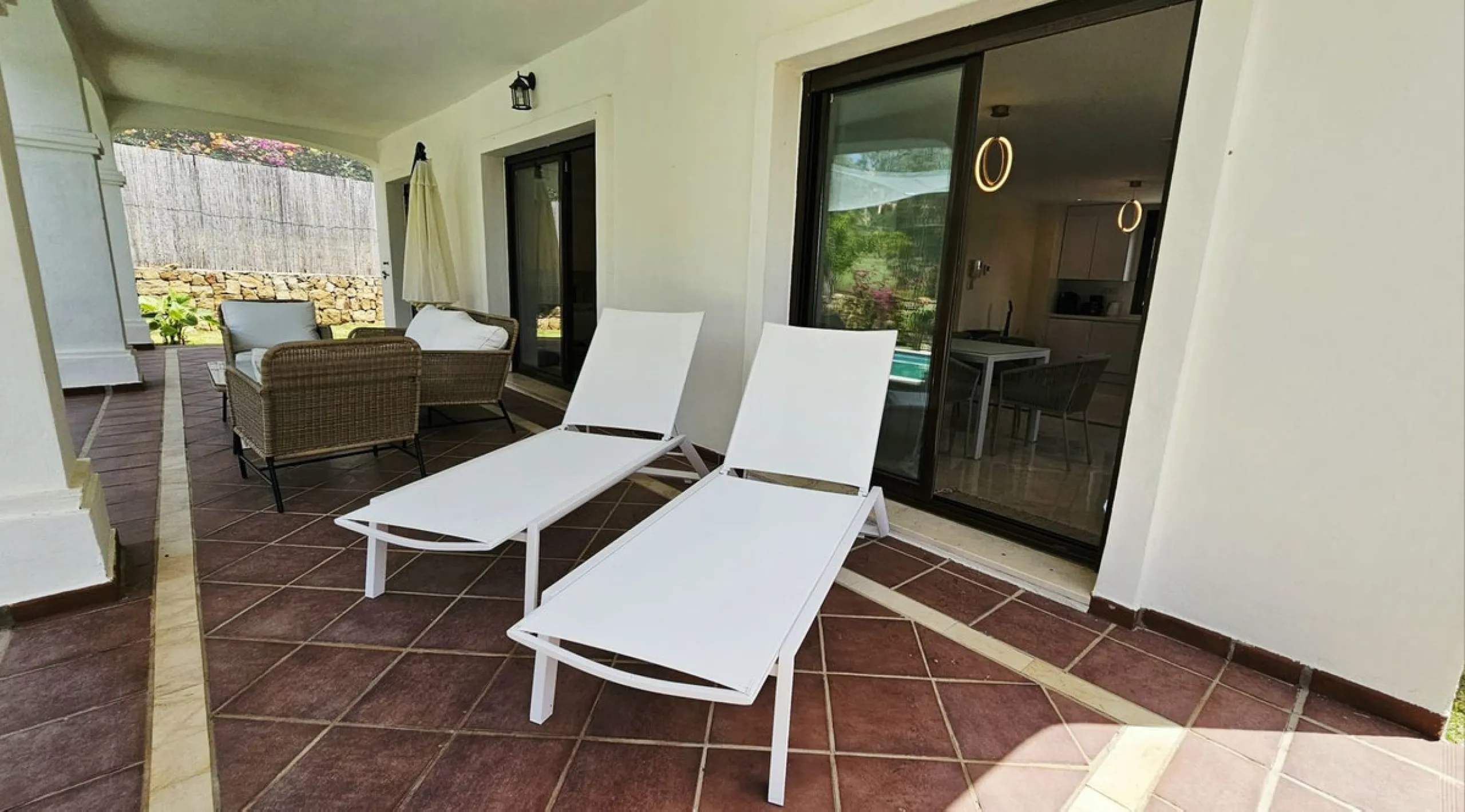 Exclusive villa in Azata Golf, Estepona – Spacious, bright and with private pool!!