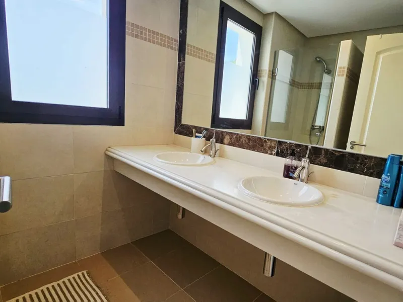 Exclusive villa in Azata Golf, Estepona – Spacious, bright and with private pool!!