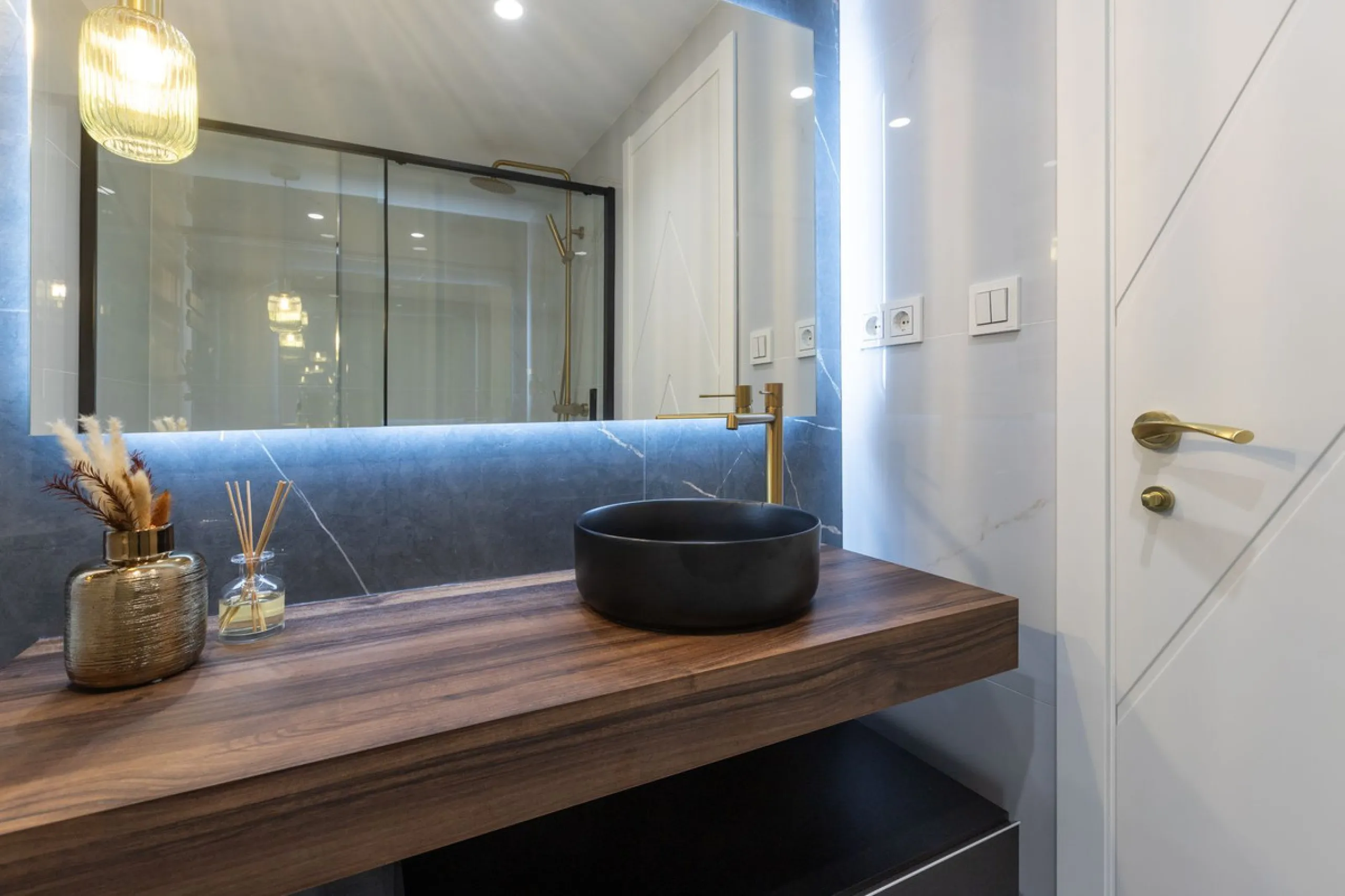 Brand-New Penthouse, Fully Renovated, Right in the Heart of Marbella Center!