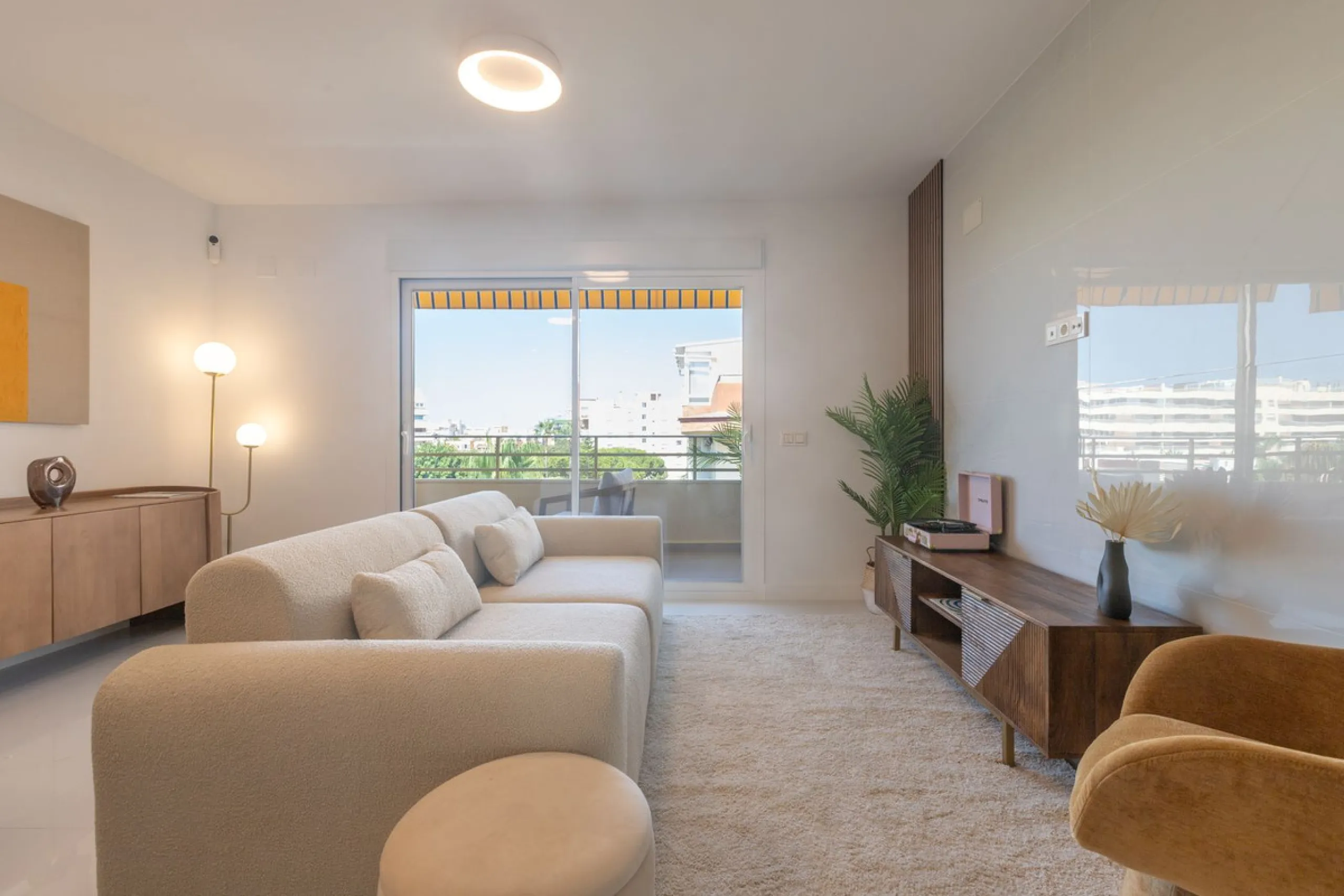 Brand-New Penthouse, Fully Renovated, Right in the Heart of Marbella Center!