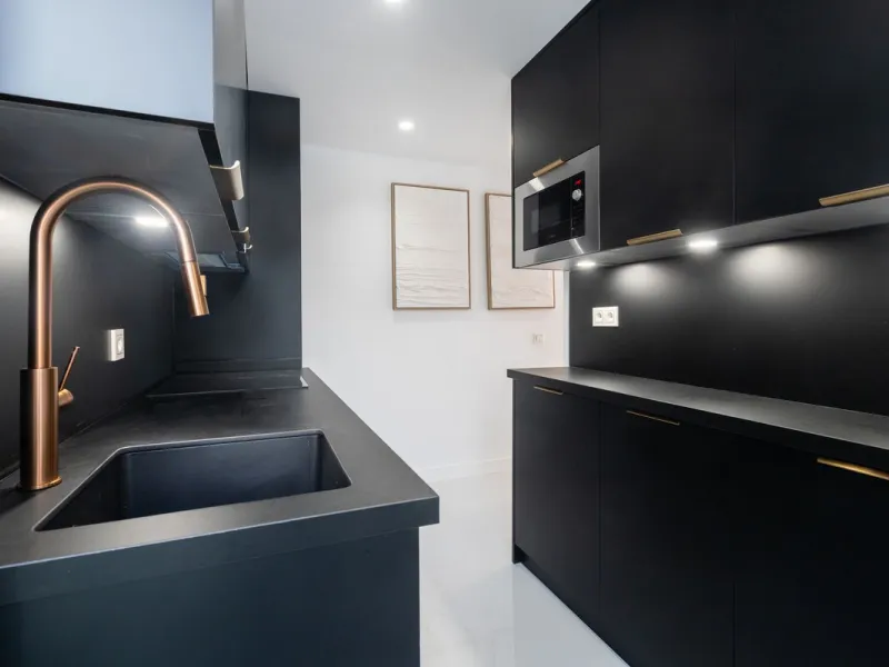 Brand-New Penthouse, Fully Renovated, Right in the Heart of Marbella Center!